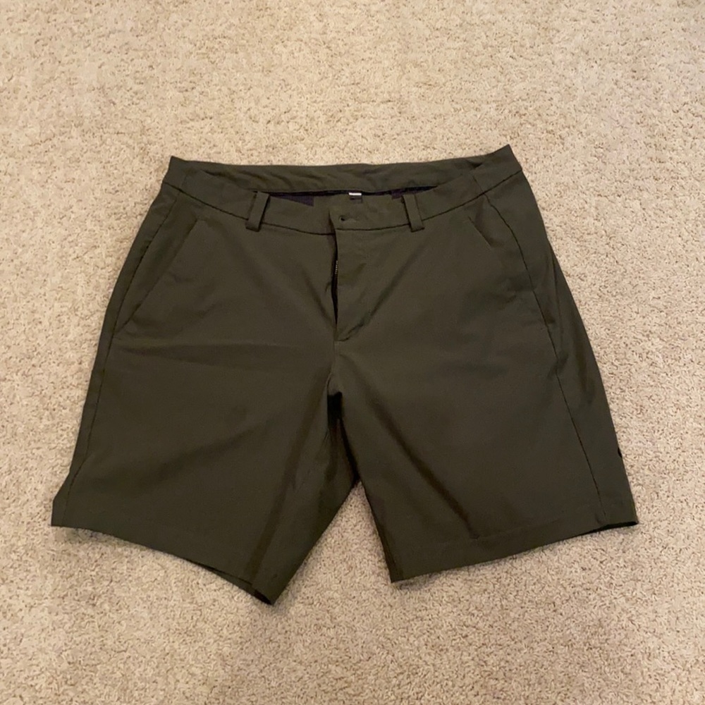 Lululemon Men’s ABC Short